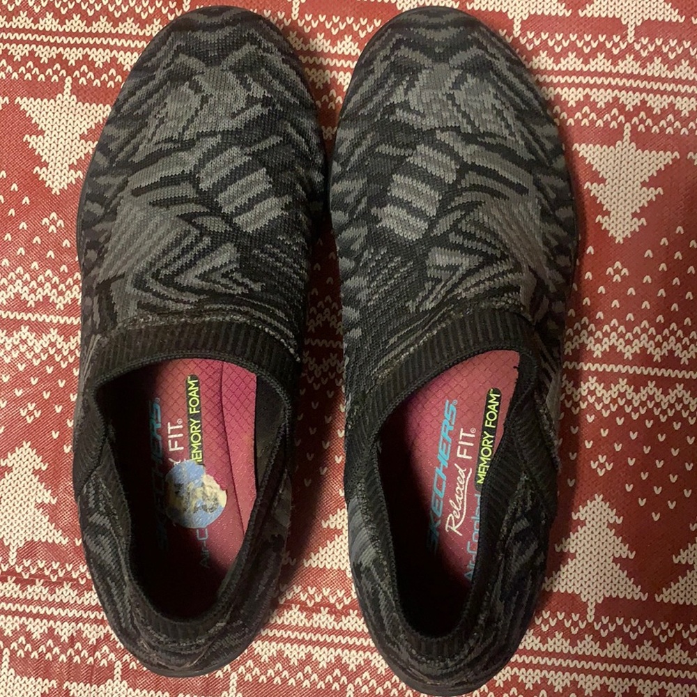 Womens Sketchers Memory foam relaxed fit slip ons